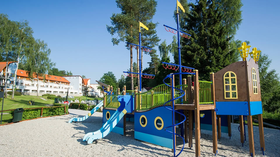 Lipno Lake Resort - Children's outdoor playground