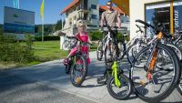 pujcovna lipno centrum leto kola