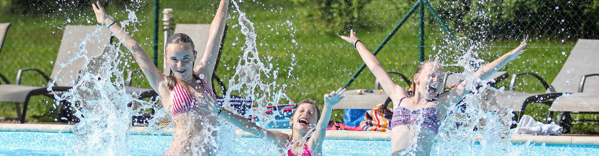 Lipno Lake Resort - vyhřívaný bazén